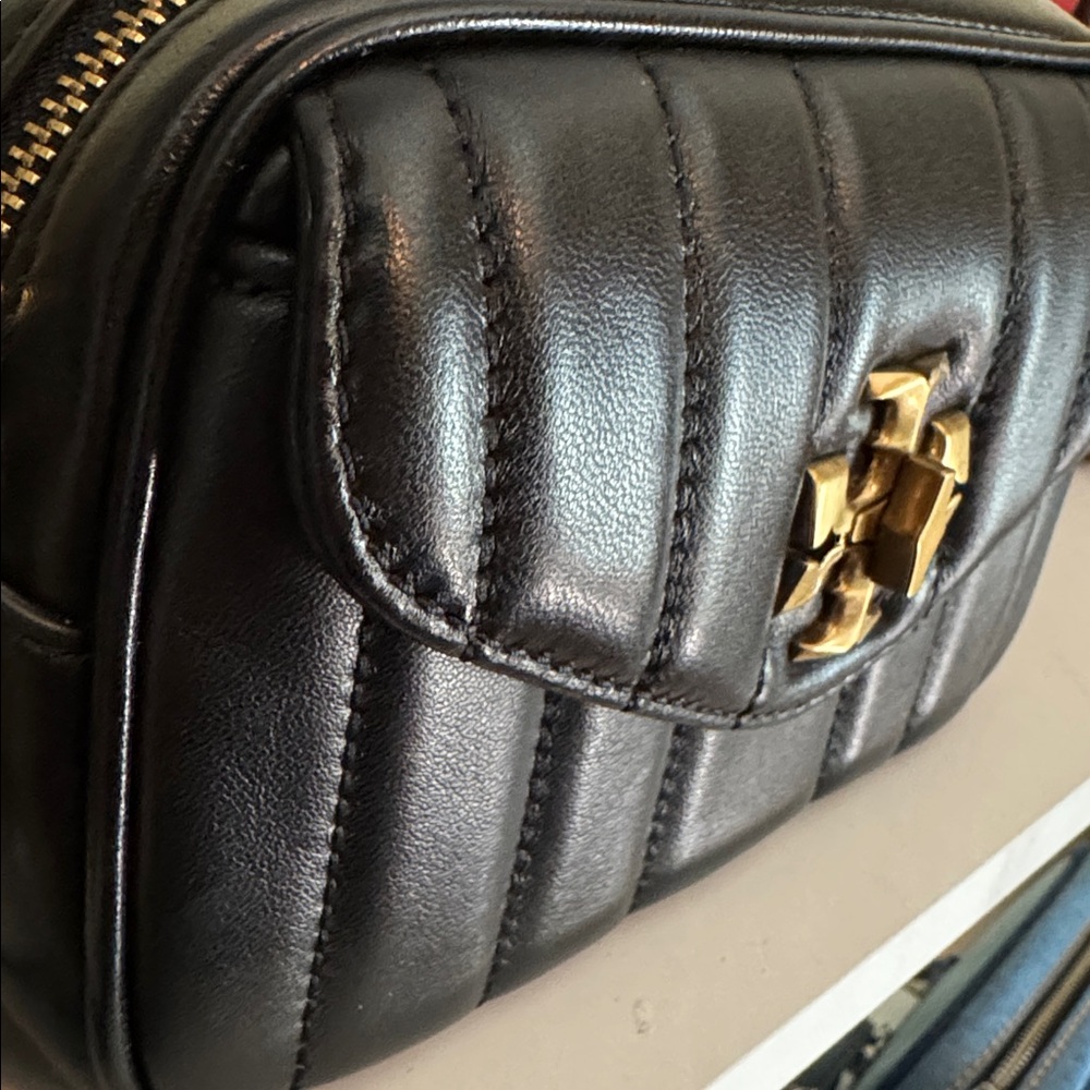Tory Burch Kira Camera Crossbody NWT - Picture 12 of 17